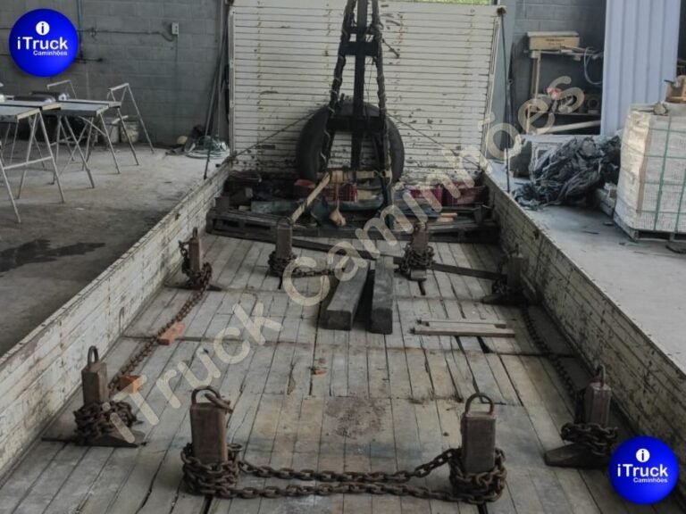 SCANIA P-320 B 8X2 BRANCA 20192019 CARROCERIA - QRJ-4J81 - PEDRA GRANITOS - LETÍCIA PIZETA - VARGEM ALTA ES (8)